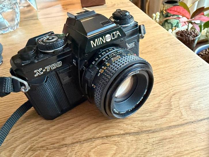 Minolta X-700 Spiegelreflexcamera f/1.7 lens + flitser, Audio, Tv en Foto, Fotocamera's Analoog, Gebruikt, Spiegelreflex, Minolta