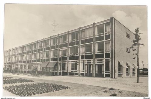 #412 - Bejaardenhuis “Zonnehof”, Tilburg 1967 (NB), Verzamelen, Ansichtkaarten | Nederland, Ongelopen, Noord-Brabant, 1960 tot 1980