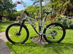 Cube stereo race 120 fully mtb L met custom achterwiel, 57 cm of meer, Fully, Zo goed als nieuw, Ophalen