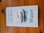 John Boyne - Water, John Boyne, Ophalen of Verzenden, Zo goed als nieuw, Nederland