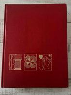 Boek Modern Knippen en Naaien, Boeken, Ophalen of Verzenden, Zo goed als nieuw, Couturiers, Becht