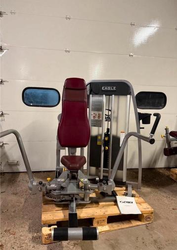 Cybex Eagle peck fly/rear delt/butterfly/reverse beschikbaar voor biedingen