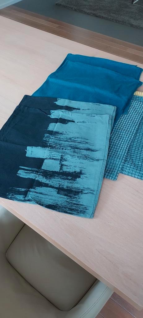 Sierkussenhoezen 50x50 cm o.a. geel en blauw, Huis en Inrichting, Keuken | Textiel, Zo goed als nieuw, Overige typen, Overige kleuren