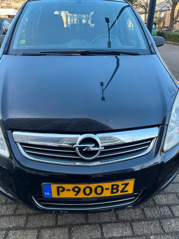 Opel Zafira 1.6 16V 85KW 2009 Zwart, Auto's, Opel, Zafira, Airbags, Benzine, C, MPV, Handgeschakeld, Geïmporteerd, Zwart, Grijs
