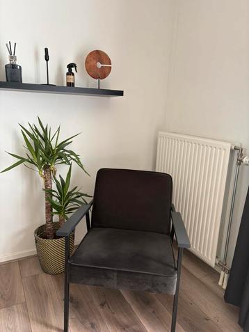 Woood fauteuil beschikbaar voor biedingen