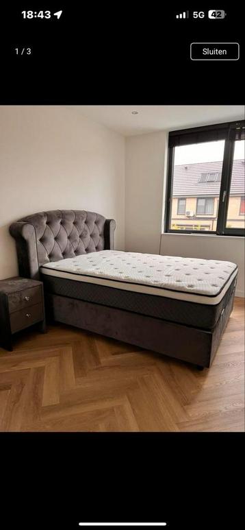 Grijze Boxspring 140x200 met Opbergruimte beschikbaar voor biedingen