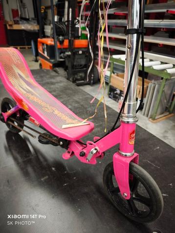 Leuke Space Scooter beschikbaar voor biedingen