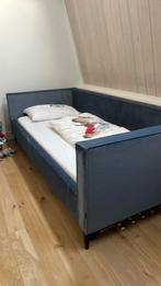Bed tussenin slaper met lakens, Huis en Inrichting, Eenpersoons, Ophalen of Verzenden, Zo goed als nieuw, 200 cm