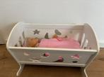 Houten poppenwieg met pop en accessoires, Ophalen, Gebruikt, Poppenhuis