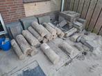 Gratis!! 17 betonpaaltjes en 90 stenen, Doe-het-zelf en Verbouw, Tegels, Ophalen, 60 cm of meer, Gebruikt, 10 m² of meer