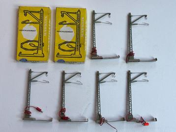 Märklin 7012 aansluitmasten bovenleiding beschikbaar voor biedingen