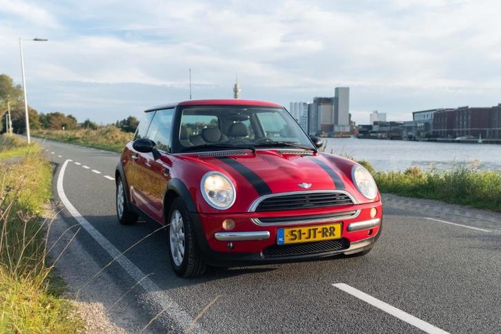 Mini Cooper ONE 1.6 R50 Rood Airco ABS, Auto's, Mini, Particulier, One, ABS, Airbags, Airconditioning, Centrale vergrendeling