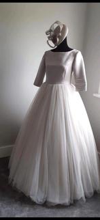 Trouwjurk taupe/beige, Ophalen of Verzenden, Zo goed als nieuw, Beige, Trouwjurk