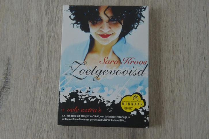 SARA KROOS -- ZOETGEVOOISD + VELE EXTRAS , Cd's en Dvd's, Dvd's | Cabaret en Sketches, Stand-up of Theatershow, Alle leeftijden