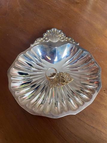 Verzilverd schaaltje schelp vintage beschikbaar voor biedingen