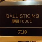 Daiwa Ballistic MQ LT 1000D Molen, Watersport en Boten, Hengelsport | Roofvissen, Ophalen of Verzenden, Zo goed als nieuw, Molen