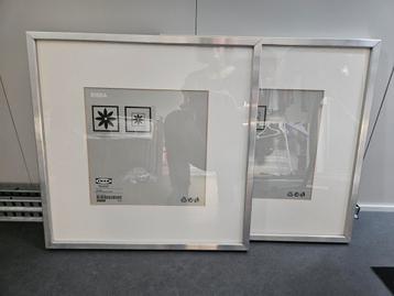 2 Ikea Ribba fotolijsten van 50x50 cm beschikbaar voor biedingen