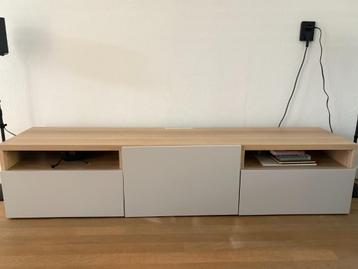 Ikea Besta TV unit (180x42x39) beschikbaar voor biedingen
