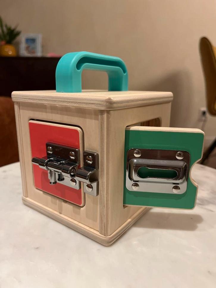 Lovevery Lock Box - Nieuw!, Kinderen en Baby's, Speelgoed | Educatief en Creatief, Nieuw, Ontdekken, Ophalen of Verzenden