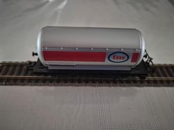 Lima tankwagon van Esso  beschikbaar voor biedingen