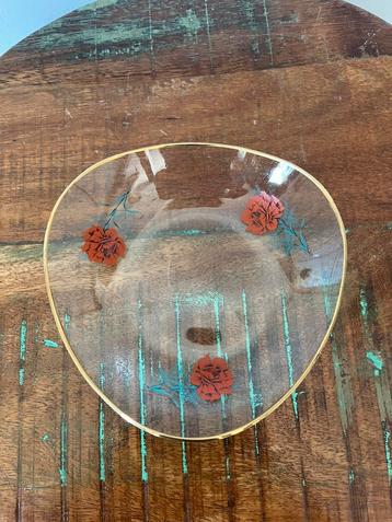 Mooi vintage glazen schaaltje beschikbaar voor biedingen