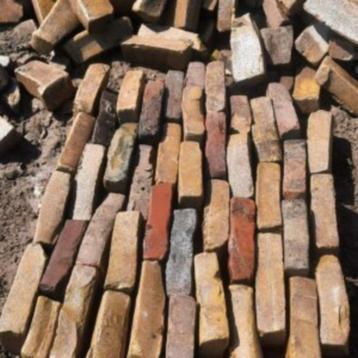 GEZOCHT: Klinkers van klei omgeving Goeree-Overflakkee beschikbaar voor biedingen