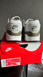 Nike Air Max 1 Pure Platinum Medium Olive - Size: 38.5EU, Nike Air Max 1, Verzenden, Groen, Sneakers of Gympen