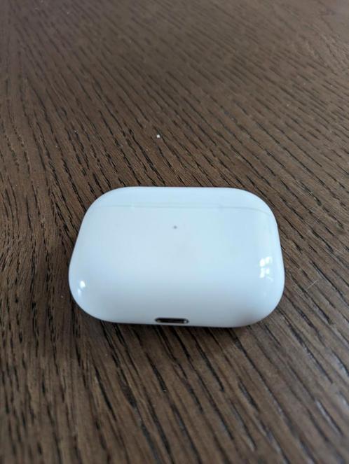 ORIGINELE Apple AirPods Pro Oplaadcase | 1ste generatie, Telecommunicatie, Mobiele telefoons | Oordopjes, Zo goed als nieuw, Ophalen of Verzenden