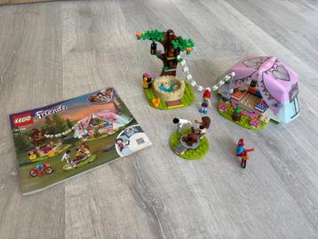 Compleet! Lego Friends Glamping in de Natuur beschikbaar voor biedingen