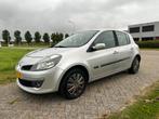 Renault Clio 1.4 16V 72KW Auth 5-DRS E4 2006 Grijs, Auto's, Voorwielaandrijving, 4 cilinders, 1200 kg, Handgeschakeld