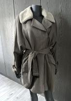 MAURA - taupe-beige mantel - 38 (M), Maat 38/40 (M), Verzenden, Beige, Zo goed als nieuw