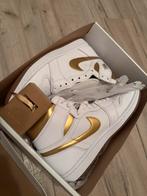 Nike Air Jordan 1 retro high og metallic gold 41, Kleding | Heren, Schoenen, Wit, Nike, Nieuw, Ophalen of Verzenden