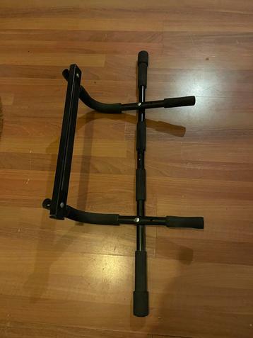 Pull up bar voor deurkozijn beschikbaar voor biedingen