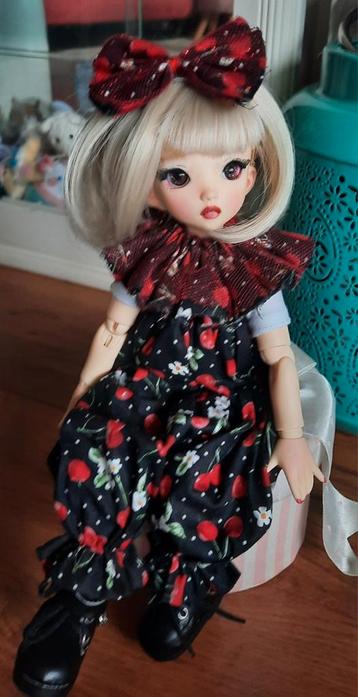 Bjd 1/6, ooak gecustumized, fullset met extra kleding sets beschikbaar voor biedingen
