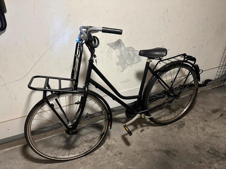 Damesfiets 28 inch, Fietsen en Brommers, Fietsen | Dames | Damesfietsen, Zo goed als nieuw, Overige merken, Ophalen of Verzenden