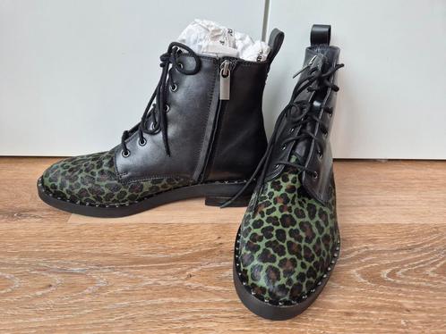 Maruti nieuwe leren laarsjes mt 38 groen zwart, Kleding | Dames, Schoenen, Nieuw, Groen, Ophalen of Verzenden