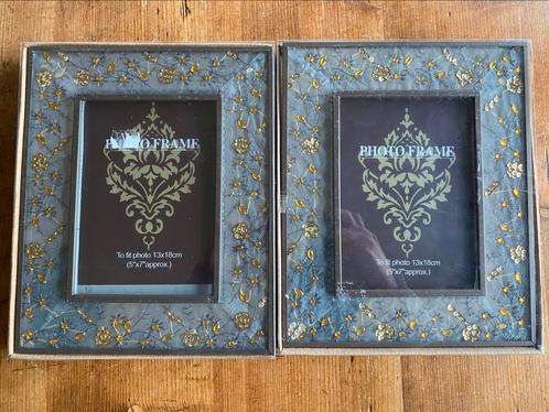 Fotolijstjes met geborduurde kralenrand, Huis en Inrichting, Woonaccessoires | Lijsten, Zo goed als nieuw, Minder dan 50 cm, Ophalen of Verzenden