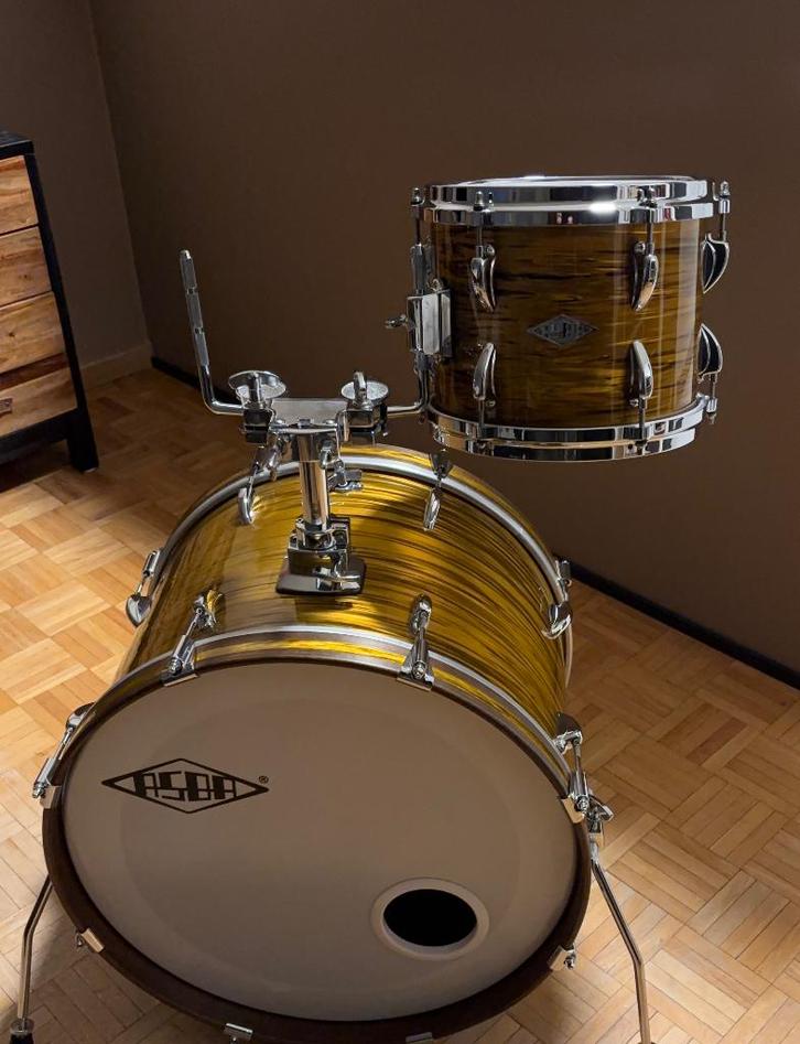 Zeer mooie ASBA 20" bassdrum en 10" tom, Muziek en Instrumenten, Drumstellen en Slagwerk, Zo goed als nieuw, Overige merken, Ophalen of Verzenden