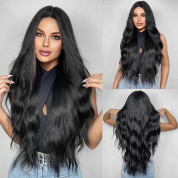 Luxe pruik met superlang zwart haar met slagen beschikbaar voor biedingen