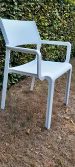 NARDI, Trill Armchair, wit, tuinstoel, Tuin en Terras, Tuinstoelen, Ophalen, Zo goed als nieuw, Kunststof, Stapelbaar