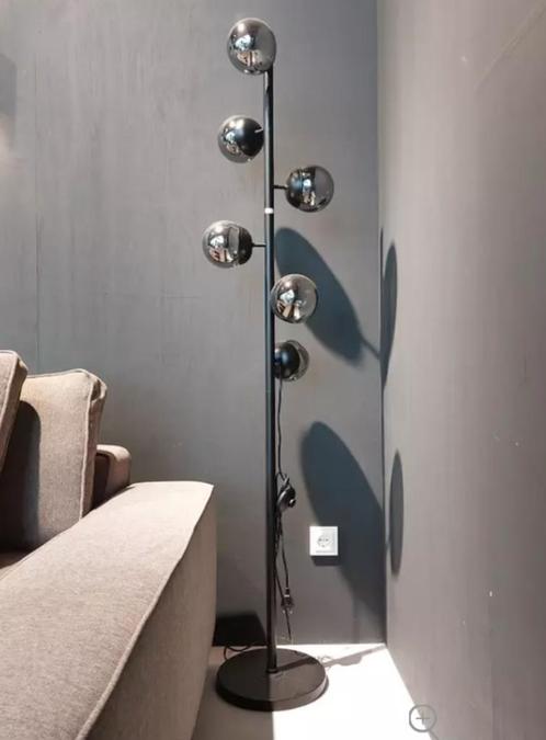 Showroom uitverkoop - Richmond Vloerlamp Zola smoked (Black), Huis en Inrichting, Lampen | Vloerlampen, Zo goed als nieuw, 150 tot 200 cm