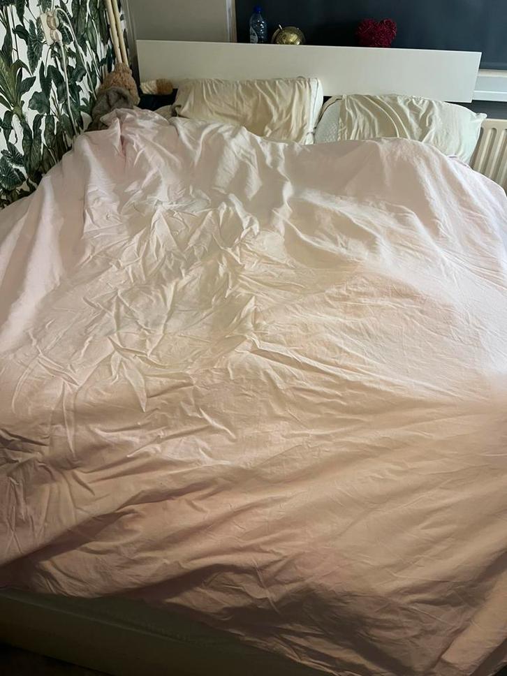 Bedframe + matras, Huis en Inrichting, Slaapkamer | Bedden, Gebruikt, Tweepersoons, 160 cm, Hout, Wit, Ophalen