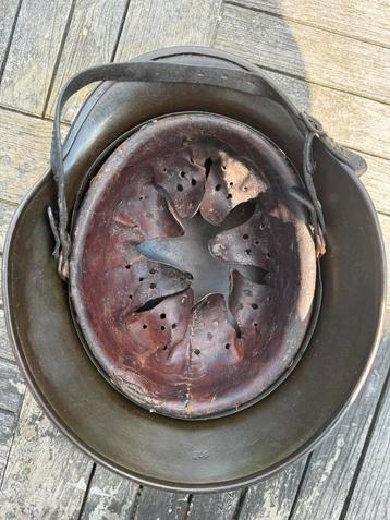 Stahlhelm M40 geregistreerd. beschikbaar voor biedingen