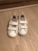 Veel gympjes en sandalen (Adidas, Nike, Teva), Ophalen of Verzenden, Gebruikt, Jongen of Meisje, Schoenen