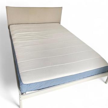 KLEPPSTAD Bed Frame + Mattress – White/Vissle Beige beschikbaar voor biedingen