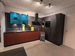 complete showroom keuken, Ophalen, Hoekkeuken, Zo goed als nieuw, Kunststof