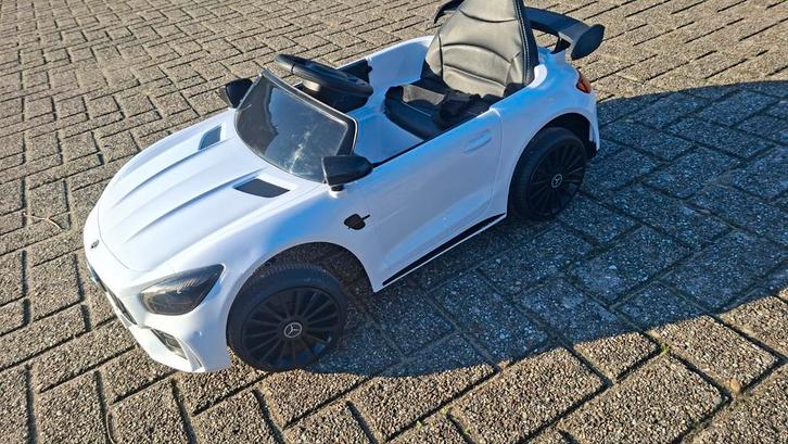 Mercedes GT-R AMG Kinderauto - Wit, Kinderen en Baby's, Speelgoed | Buiten | Accuvoertuigen, Zo goed als nieuw, Ophalen