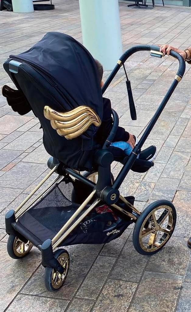Cybex COYA Wings | Black by Jeremy Scott, Kinderen en Baby's, Kinderwagens en Combinaties, Zo goed als nieuw, Overige merken, Ophalen of Verzenden