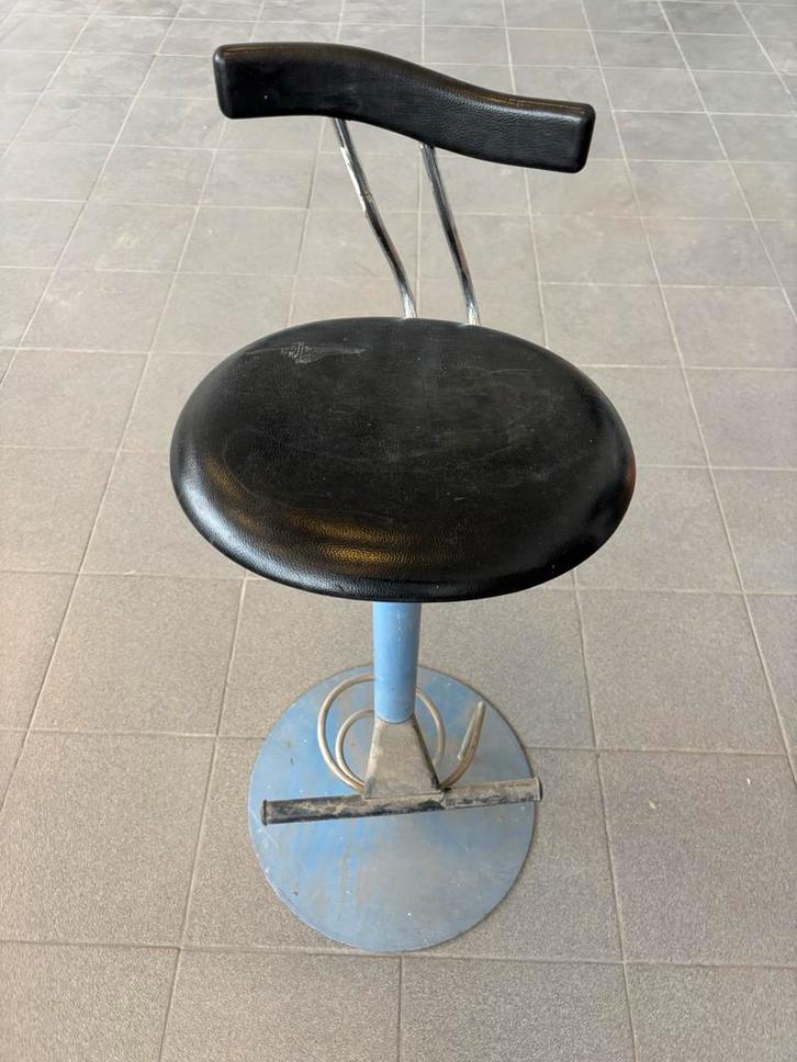 Vintage Werkkruk met Rugleuning, Huis en Inrichting, Barkrukken, Gebruikt, 60 tot 90 cm, Leer, 1 kruk, Met voetsteun, Ophalen