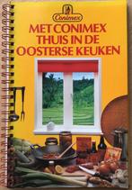 Kookboek Met Conimex thuis in de Oosterse keuken - ZGAN, Ophalen of Verzenden, Zo goed als nieuw, Azië en Oosters, Overige typen